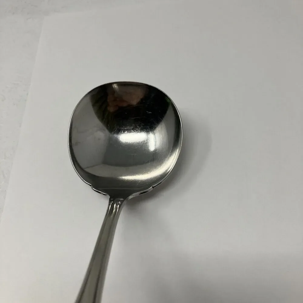 Oneida ARBOR ROSE Stainless TRUE ROSE 1881 Rogers Ltd Gravy Ladle Flatware 7 3/8